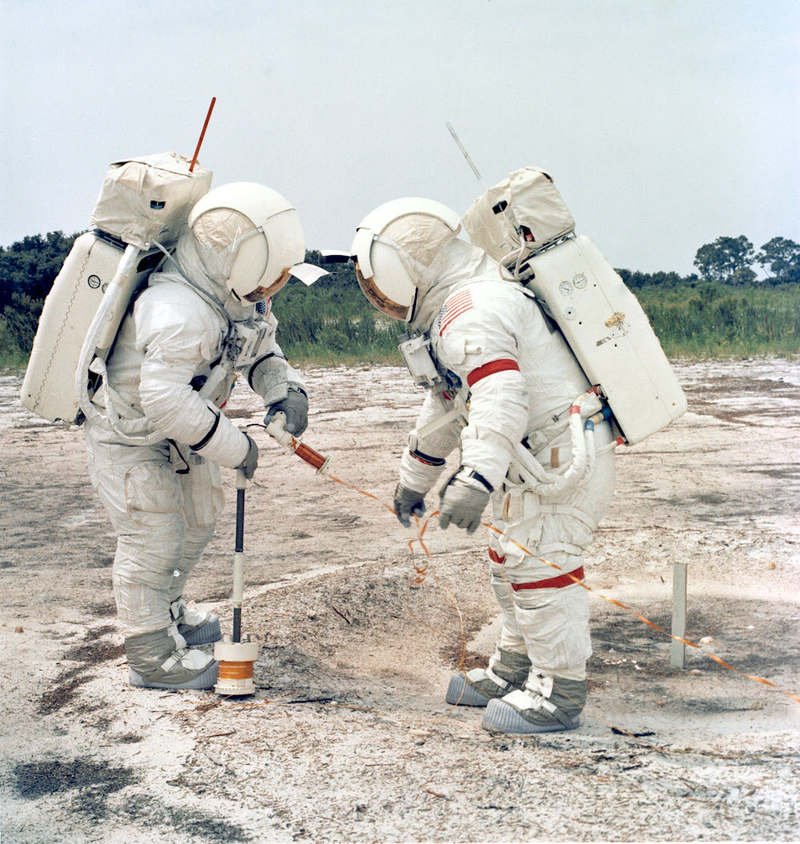 Illustration for article titled Alan Shepard: Astronaut, Pilot, Golfer